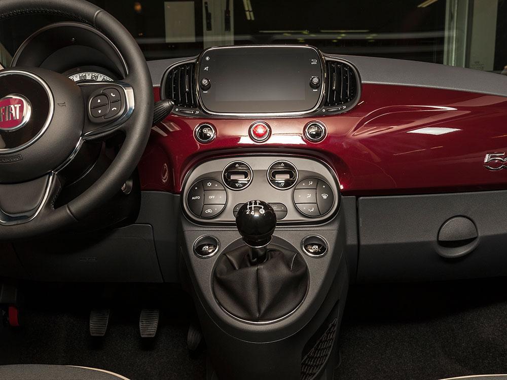 Fiat-500-Interieur