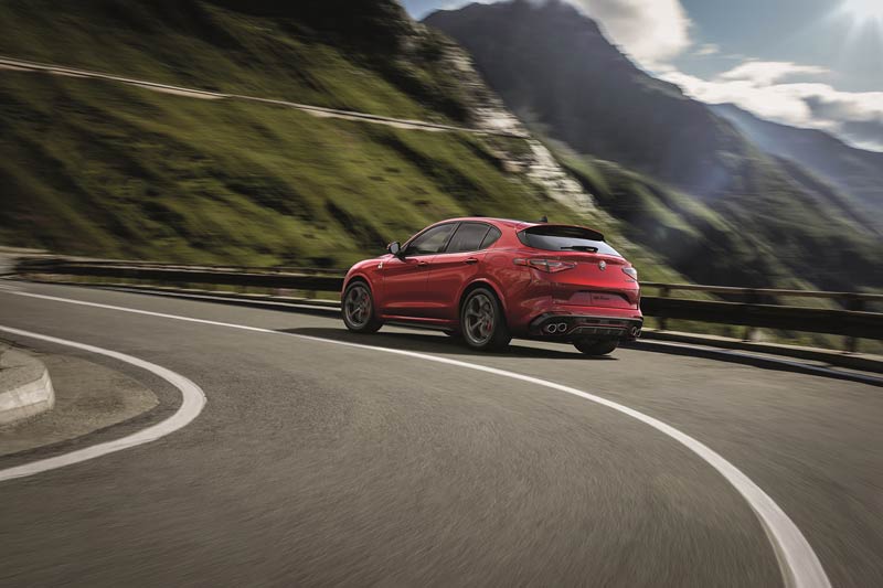 Alfa Romeo Stelvio Quadrifoglio Back