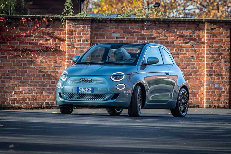 Neuer elektrischer Fiat 500 Cabrio