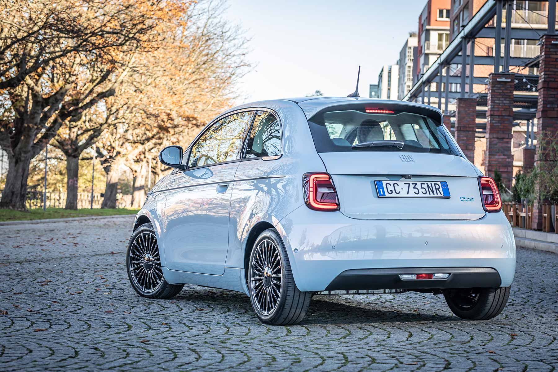 Der neue Fiat 500 im Überblick bei Lauer und Süwer Automobile