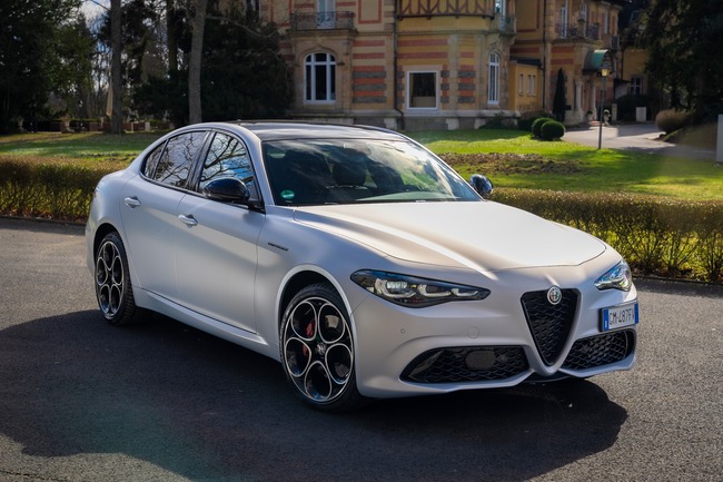 Alfa Romeo Giulia Seite