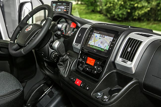 Fiat Professional E-Ducato Innenraum Fahrerkabine