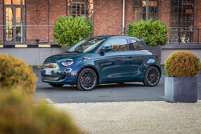 Fiat 500e Limousine